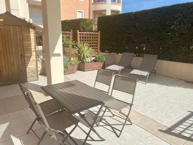 Ferienwohnung Appt 2 Pieces Port Frejus - Mega Terrasse + Garage Exterior foto
